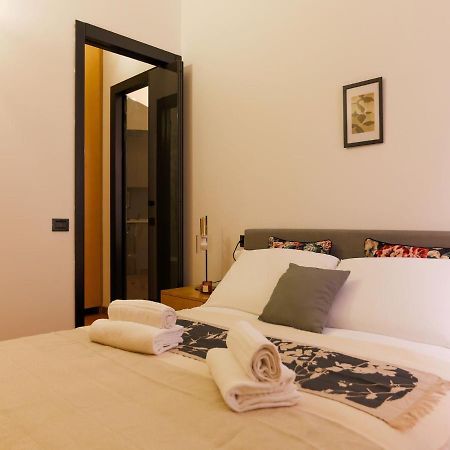 The Best Rent - Modern Apartment In The Center Milão Exterior foto