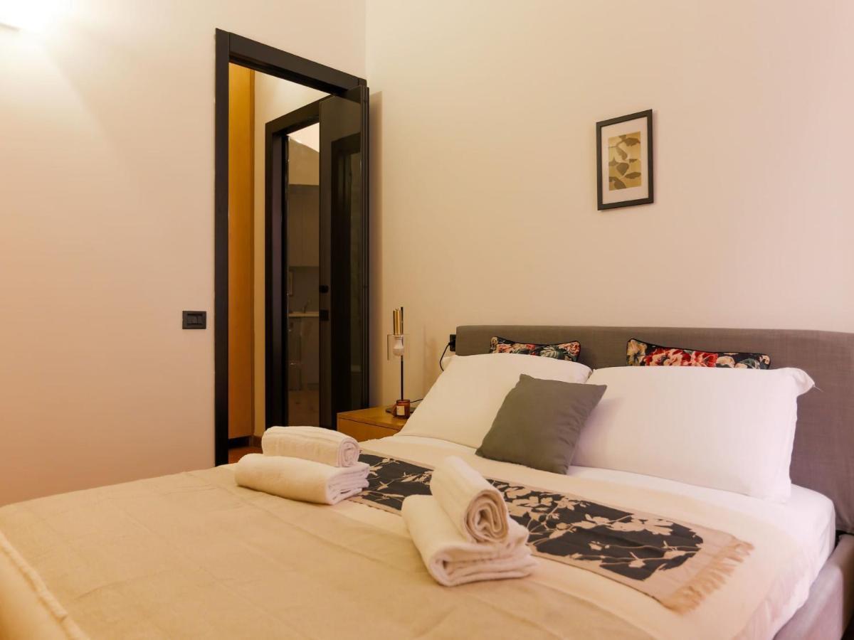 The Best Rent - Modern Apartment In The Center Milão Exterior foto
