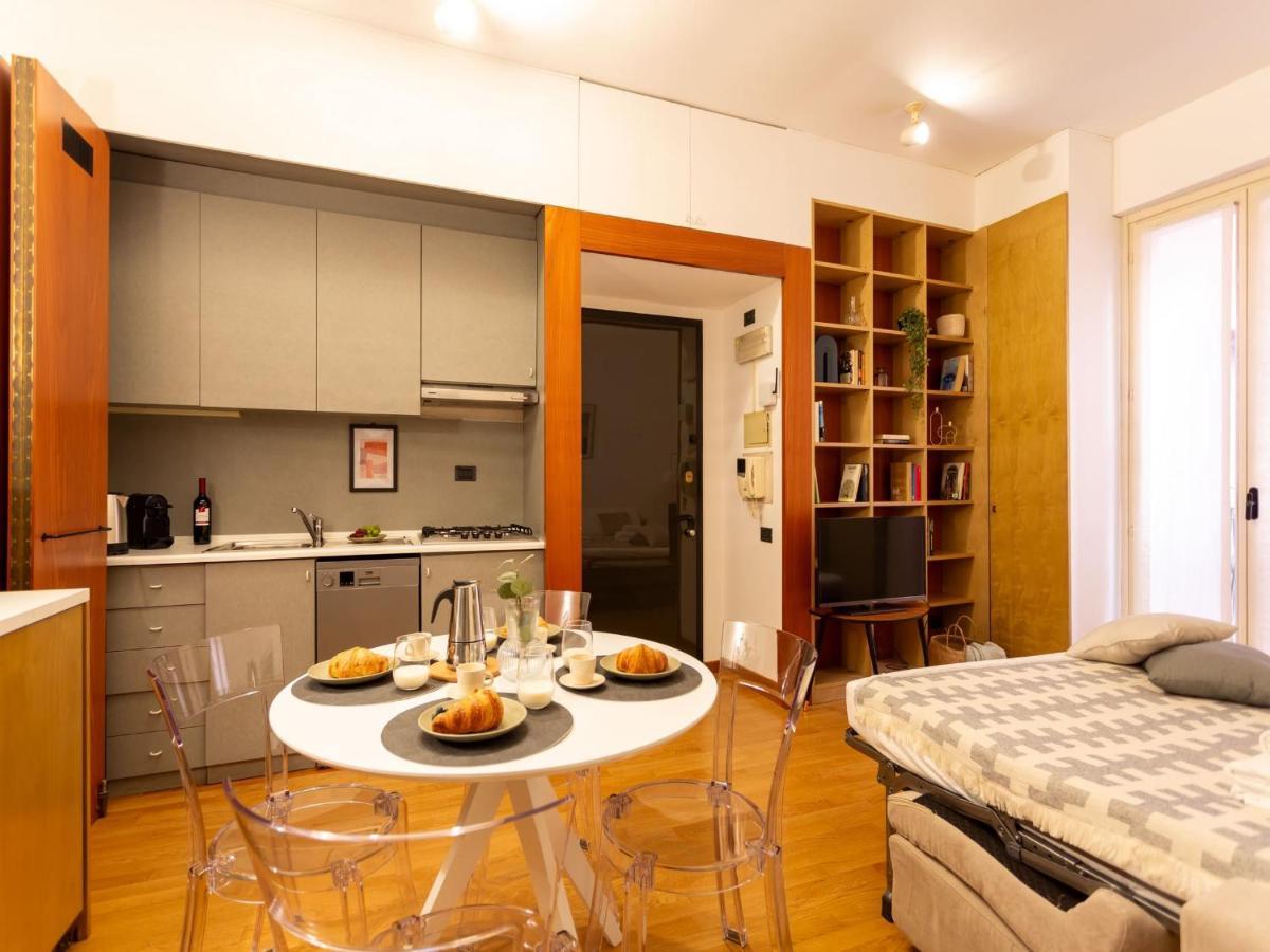 The Best Rent - Modern Apartment In The Center Milão Exterior foto
