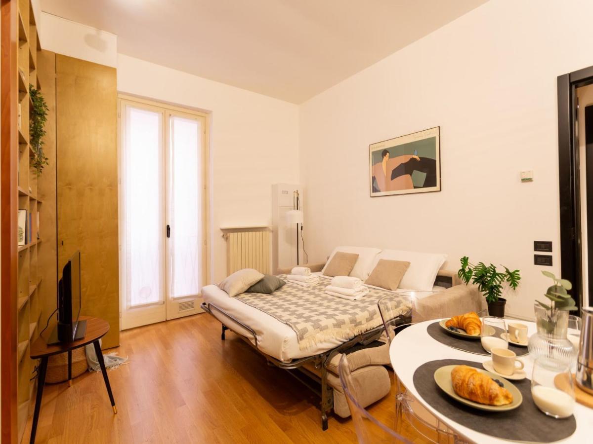 The Best Rent - Modern Apartment In The Center Milão Exterior foto