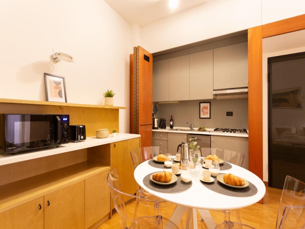 The Best Rent - Modern Apartment In The Center Milão Exterior foto
